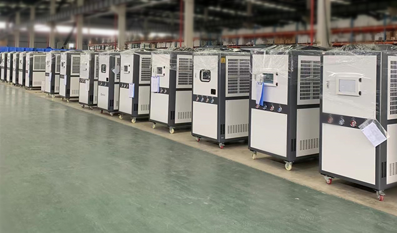 常規（guī）冷水機要定製防爆功能，可以聯係輝卓冷水機